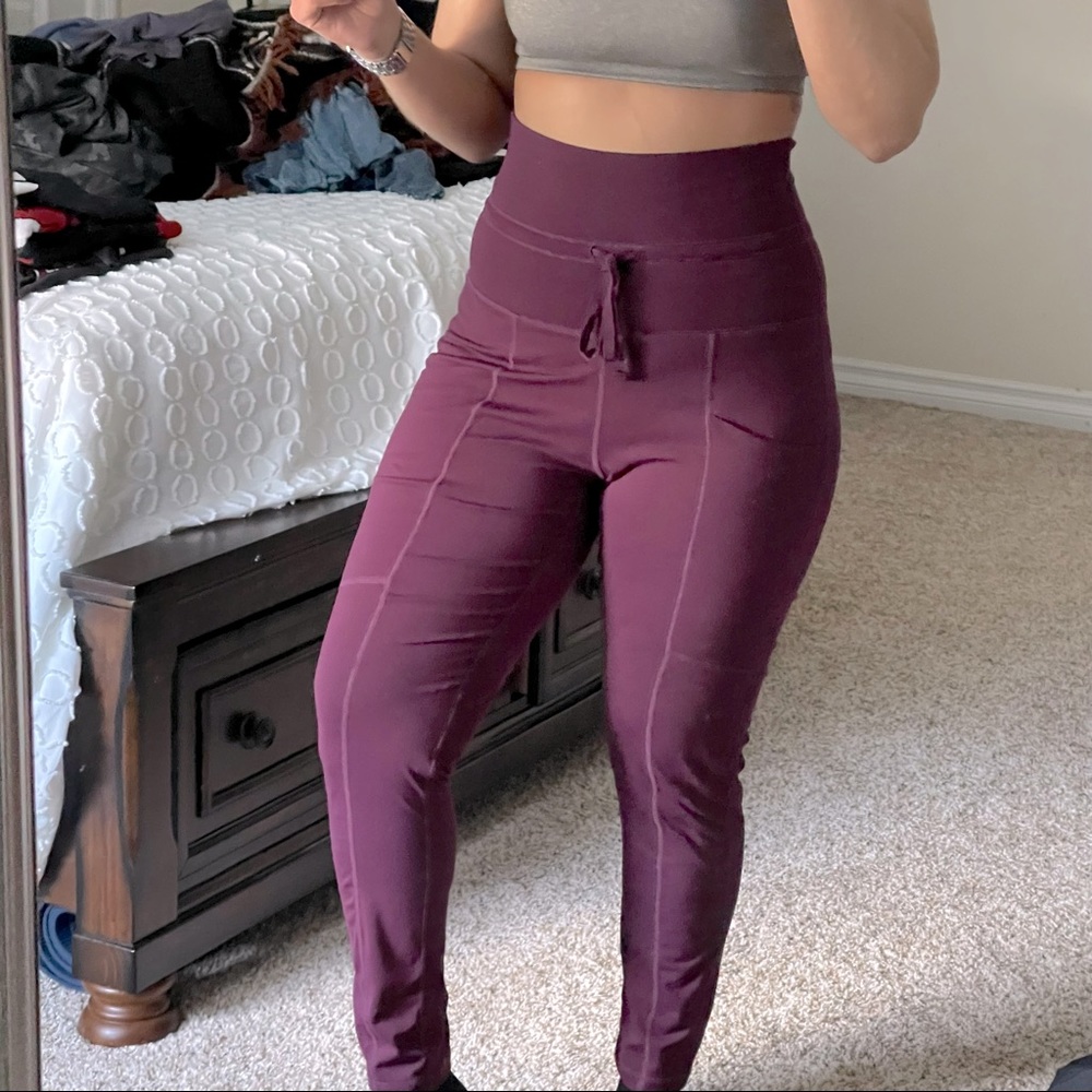 Fabletics High Rise Joggers